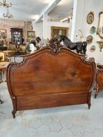 Koka gulta ar eņģeļu kokgriezumiem — Luija XV stilā, Ļoti Smalkiem Kokgriezumiem, Zelta Krāsas Akcentiem (Carved Wood Bed with Cherubs in Louis XV Style) (4008) - Image 35