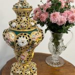 "Capodimonte" Liela Izmēra Dekoratīva Vāze ar Vāku, Zaļā un Zelta Krāsā (5036)