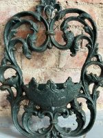 Antique Cast Iron Wall Planter in Dark Green — Late 19th Century (6750) - Image 3