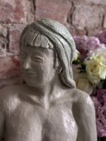 Kvindefigur med signatur, mellemstor, mellemvægtig (6753) - Billede 10