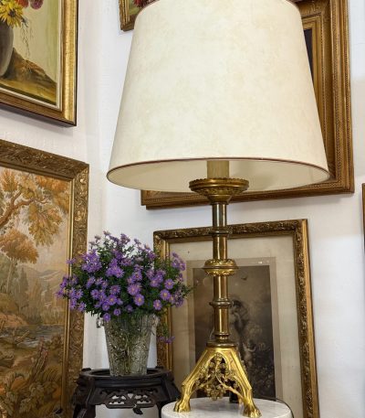 Stor bordlampe med stor skærm, 2 pærer (6169)