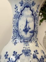 Vāze ar Dzirnavā, Baltā un Zilā Krāsā, Vidēja Izmēra (5006) - Image 5