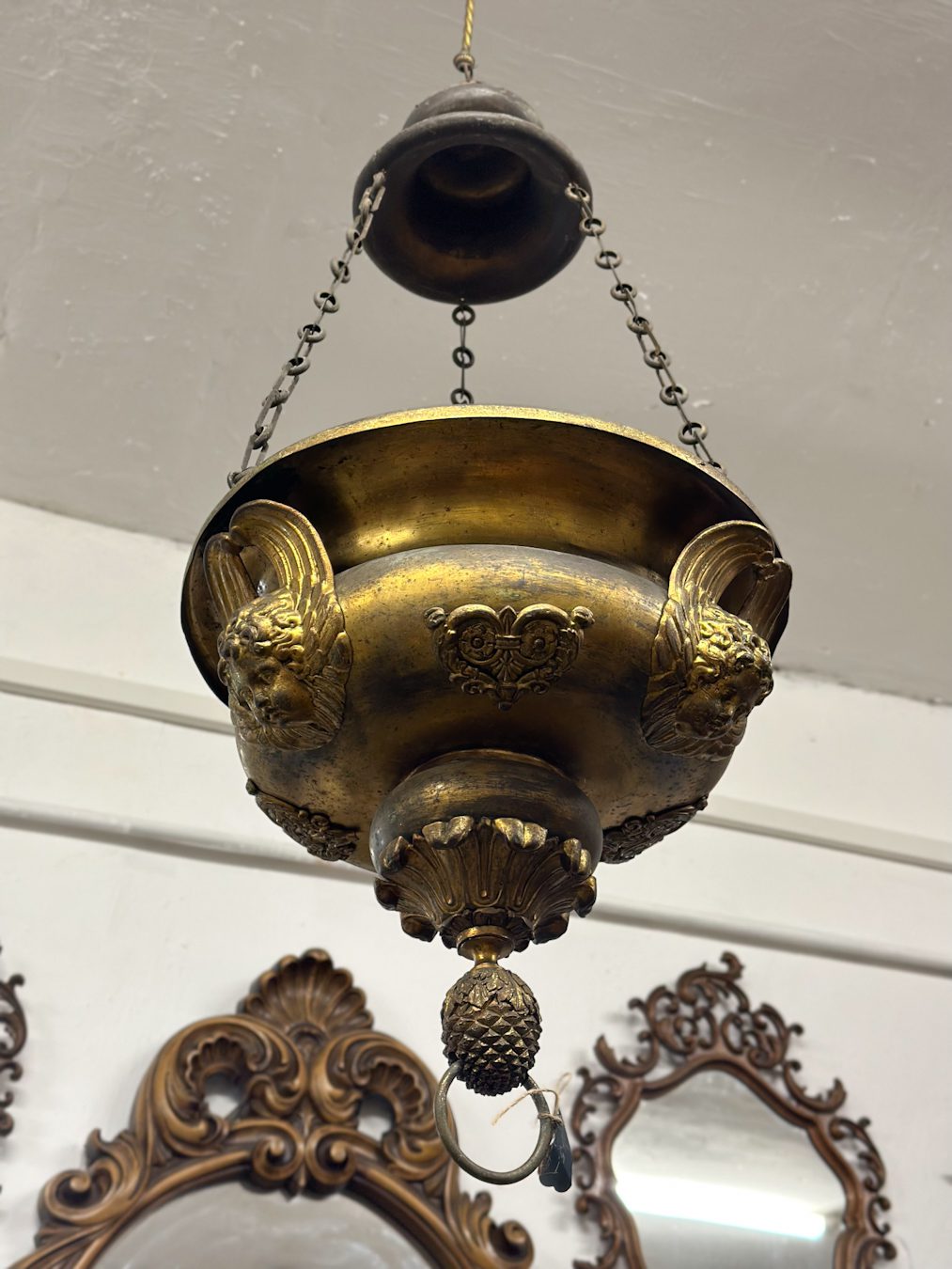 Dekoratīva Lampa Bez Spuldžu Vietām, Ar Eņģeļu Galvu Detalizāciju, Vidēja Izmēra (4813) - Image 1
