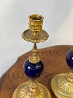 Maza Izmēra Franču Luija XVI stila Svečturu Pāris ar Porcelāna Detalizāciju, Viena Svecei, Viegli Pēc Svara (5168) - Image 8