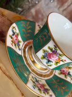 Porcelāna Krūzīte Zaļā Krāsā ar Ziedu Detalizāciju, Vidēja Izmēra (5398) - Image 5