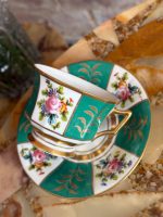 Porcelāna Krūzīte Zaļā Krāsā ar Ziedu Detalizāciju, Vidēja Izmēra (5398) - Image 3