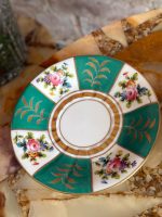 Porcelāna Krūzīte Zaļā Krāsā ar Ziedu Detalizāciju, Vidēja Izmēra (5398) - Image 8