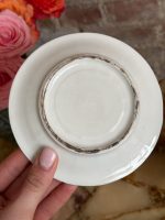 Porcelāna Krūzīte Zaļā Krāsā ar Ziedu Detalizāciju, Vidēja Izmēra (5398) - Image 11