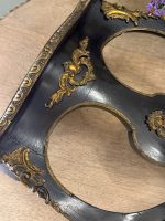 Napoleona III laikmeta neobaroka stūra konsole, melnā krasā ar bronzas detalizāciju (6163) - Image 7