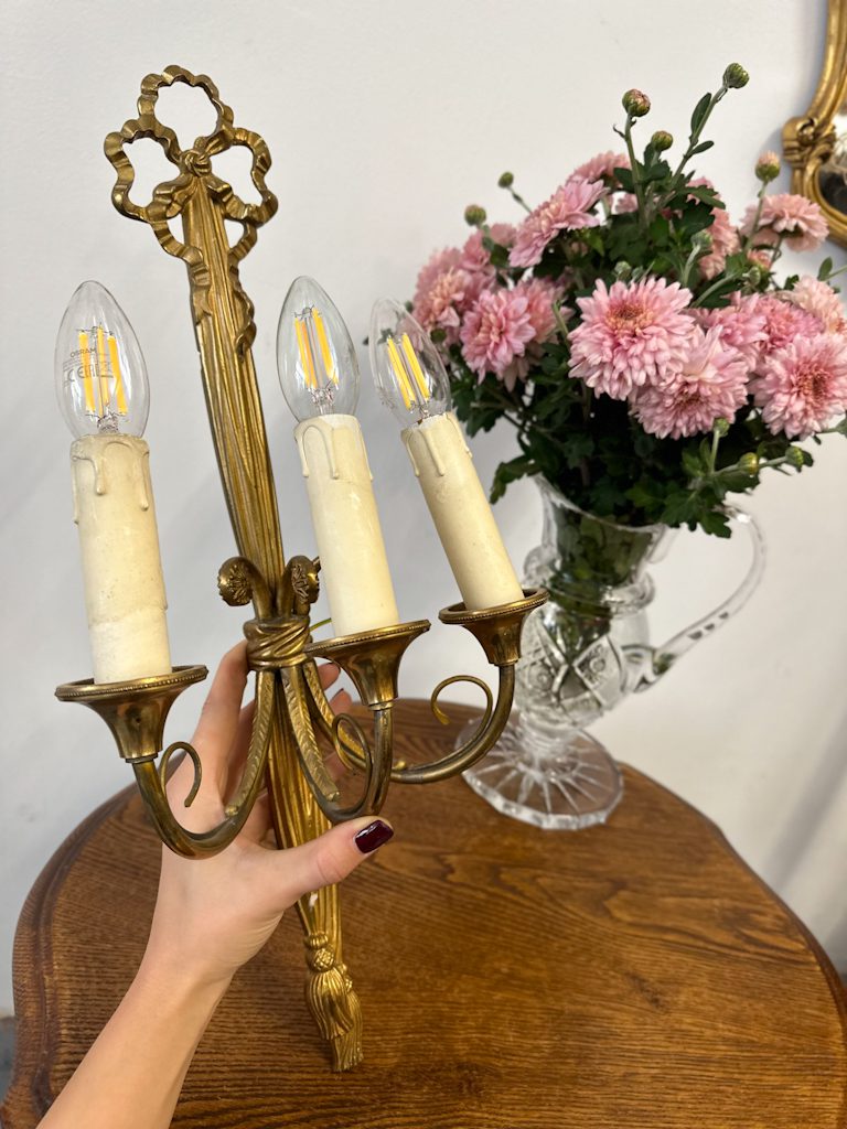 Bra Sienas Lampa 3 Spuldzēm, Vidēji Liela Izmēra (5151) - Image 1