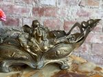 Jūgendstila bronzas kašpo / jardinière ar femme-fleur figūru un magoņu dekoru — Jūgendstils, Francija vai Beļģija, ap 1895.–1910. Jūgendstila/Art Nuoveau Trauks Ziediem, Vidēja Izmēra (5395) - Image 5