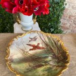 Porcelāna "Limoge" Šķīvis ar Putnu un Zelta Krāsas Detalizāciju (3205)