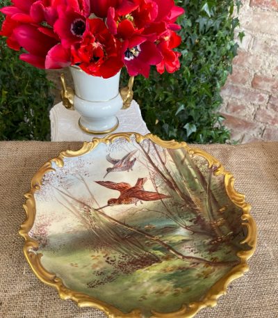 Limoges porcelænsfad med fugl og gulddetaljer
