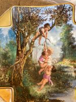 Porcelāna Šķīvis ar Eņģeļiem un Zelta Krāsas Detalizāciju (3206) - Image 4