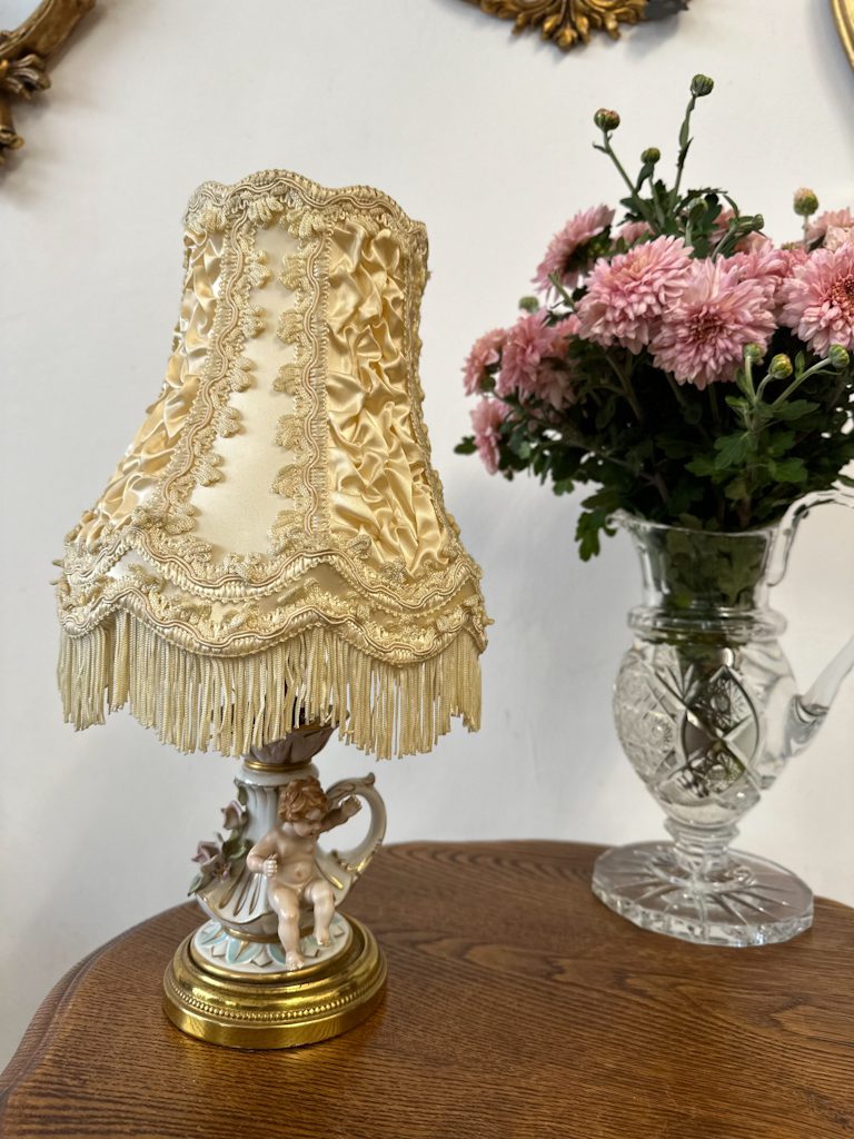 Neliela Izmēra Galda Lampa ar Eņģeli (5145) - Image 1
