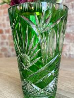 Zaļa kristāla vāze klasiskā stilā (Green Cut Crystal Vase) (5685) - Image 8