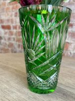 Zaļa kristāla vāze klasiskā stilā (Green Cut Crystal Vase) (5685) - Image 4