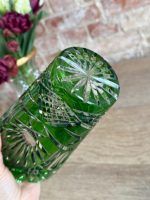 Zaļa kristāla vāze klasiskā stilā (Green Cut Crystal Vase) (5685) - Image 11