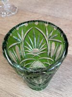Zaļa kristāla vāze klasiskā stilā (Green Cut Crystal Vase) (5685) - Image 10