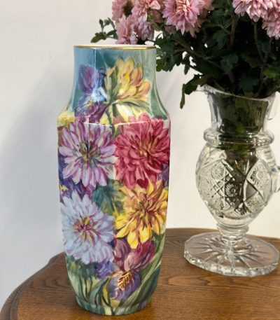 Håndmalet Limoges porcelænsvase med blomster 1938