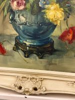 Glezna "Ziedu klusā daba" greznā gaišā rāmī (Floral Still Life Oil Painting in an Ornate Light Frame) (6149) - Image 10