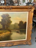 Lielformāta eļļas glezna "Upes ainava" zeltītā rāmī (Large-format oil painting "River Landscape" in a gilded frame) (5997) - Image 2
