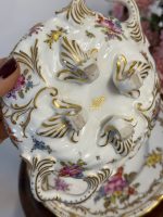Maza Izmēra Porcelāna Terīne ar Šķīvi, Apgleznota ar Zelta Krāsas Detalizāciju (5144) - Image 8