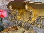 Zeltīta Koka Sienas Konsole ar Bronzas Rocaille Ornamentu — Louis XV Rococo, Francija/Itālija, 19.gs. (5384) - Image 8