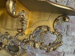 Zeltīta Koka Sienas Konsole ar Bronzas Rocaille Ornamentu — Louis XV Rococo, Francija/Itālija, 19.gs. (5384) - Image 6