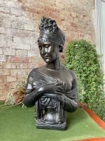 Kvindefigur, mellemstor (1122)
