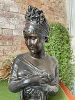 Woman's figure, medium size (1122) - Image 4