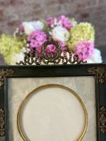 maza izmēra rāmītis tumši zaļā krāsā ar skaistām detaļām (7275) - Image 5
