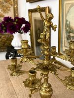 Grezns Bronzas Kandelabrs deviņām Svecēm ar Ķeruba Figūru — Baroka stilā, (bronze cherub candelabra for nine candles) (6080) - Image 7