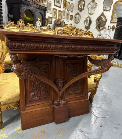 Monumentāla valriekstu konsole ar spārnotu sfinksu un maskaronu — Renesanses historicisms, Francija/Beļģija