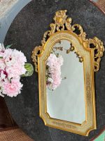 Zeltīts sienas spogulis ar ziedu motīviem — Neorokoko stilā (Gilt Neo-Rococo Wall Mirror with Floral Motifs) (7048) - Image 2