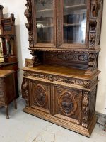 Monumentāla Neorenesanses ozolkoka bufete-vitrīna ar bruņiniekiem, Neorennesanse, Francija, 19.gs (Monumental oak buffet-vitrine with knight figures) (3274) - Image 5