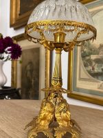 Grezna maza jūgendstila galda lampa ar sieviešu figūrām un slīpēta stikla kupolu, (Antique small Art Nouveau brass table lamp) (6051) - Image 10