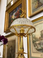 Grezna maza jūgendstila galda lampa ar sieviešu figūrām un slīpēta stikla kupolu, (Antique small Art Nouveau brass table lamp) (6051) - Image 9
