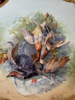 Porcelāna Šķīvis ar Medījuma Motīvu, Neliela Izmēra (5642) - Image 3