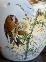 Neliela Vidēja Limoges porcelāna vāze ar putniem (Small Limoges Porcelain Vase) (7055) - Image 5