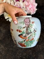 Neliela Vidēja Limoges porcelāna vāze ar putniem (Small Limoges Porcelain Vase) (7055) - Image 10
