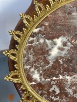 Antīka marmora paplāte ar misiņa apmali — Luija XVI stilā, smaga (antique brass marble display tray) (5048) - Image 5