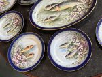 izsmalcināta "Limoge" porcelāna servīze ar zivīm, tumši zilā krāsā ar zelta krāsas akcentu, ar mākslinieka parakstu (7054) - Image 4