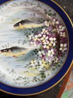 izsmalcināta "Limoge" porcelāna servīze ar zivīm, tumši zilā krāsā ar zelta krāsas akcentu, ar mākslinieka parakstu (7054) - Image 10