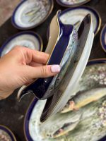 izsmalcināta "Limoge" porcelāna servīze ar zivīm, tumši zilā krāsā ar zelta krāsas akcentu, ar mākslinieka parakstu (7054) - Image 17