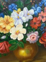 Grezna holandiešu stila klusā daba "Ziedi vāzē" greznā zeltītā rāmī — parakstīta, 1974. gads, (Antique style floral still life oil painting in ornate gilded frame) (5365) - Image 12