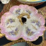 3 Daļīgs Porcelāna Trauks ar Maijpuķītēm un Ceriņiem (4341)