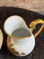Porcelāna krūkas un bļodas komplekts — Ampīra stilā, mākslinieka paraksts (Limoges Porcelain Pitcher and Basin Set in Empire Style) (7058) - Image 14