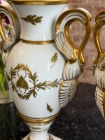 Limoges porcelāna vāžu pāris (2 gab.) — Ampīra stilā ar zelta gulbjiem un bitēm (7096) - Image 11