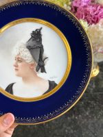 Porcelāna kūku šķīvis ar portretu un parakstu, neliela izmēra (7153) - Image 6